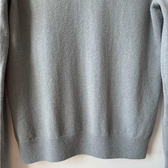 Quince 100% Mongolian Cashmere Crewneck Sweater - Dusty Blue - Size M - Picture 4 of 16